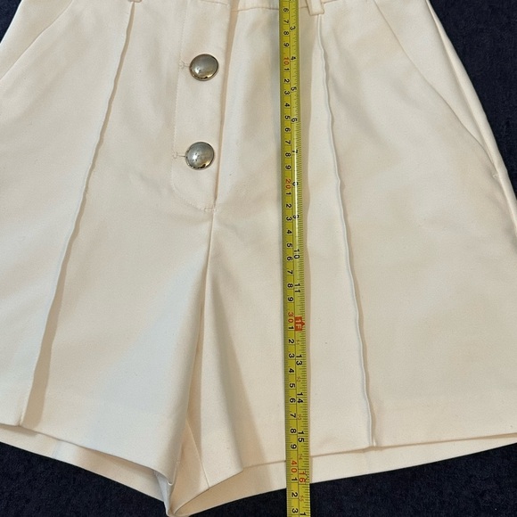 NWOT Zara Cream High-Waisted Shorts with Button Detail - Picture 13 of 14